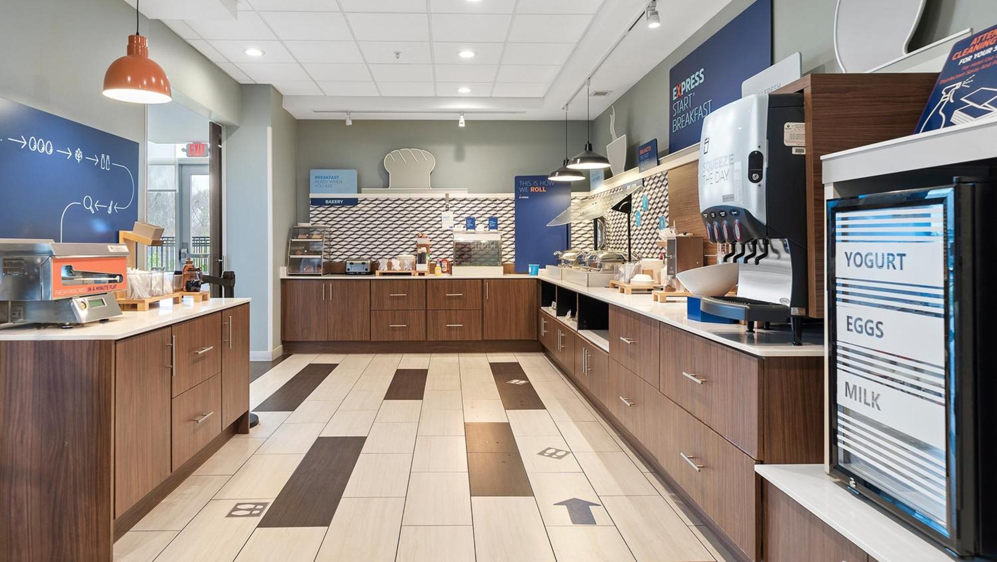 Holiday Inn Express & Suites Macon North By Ihg Экстерьер фото