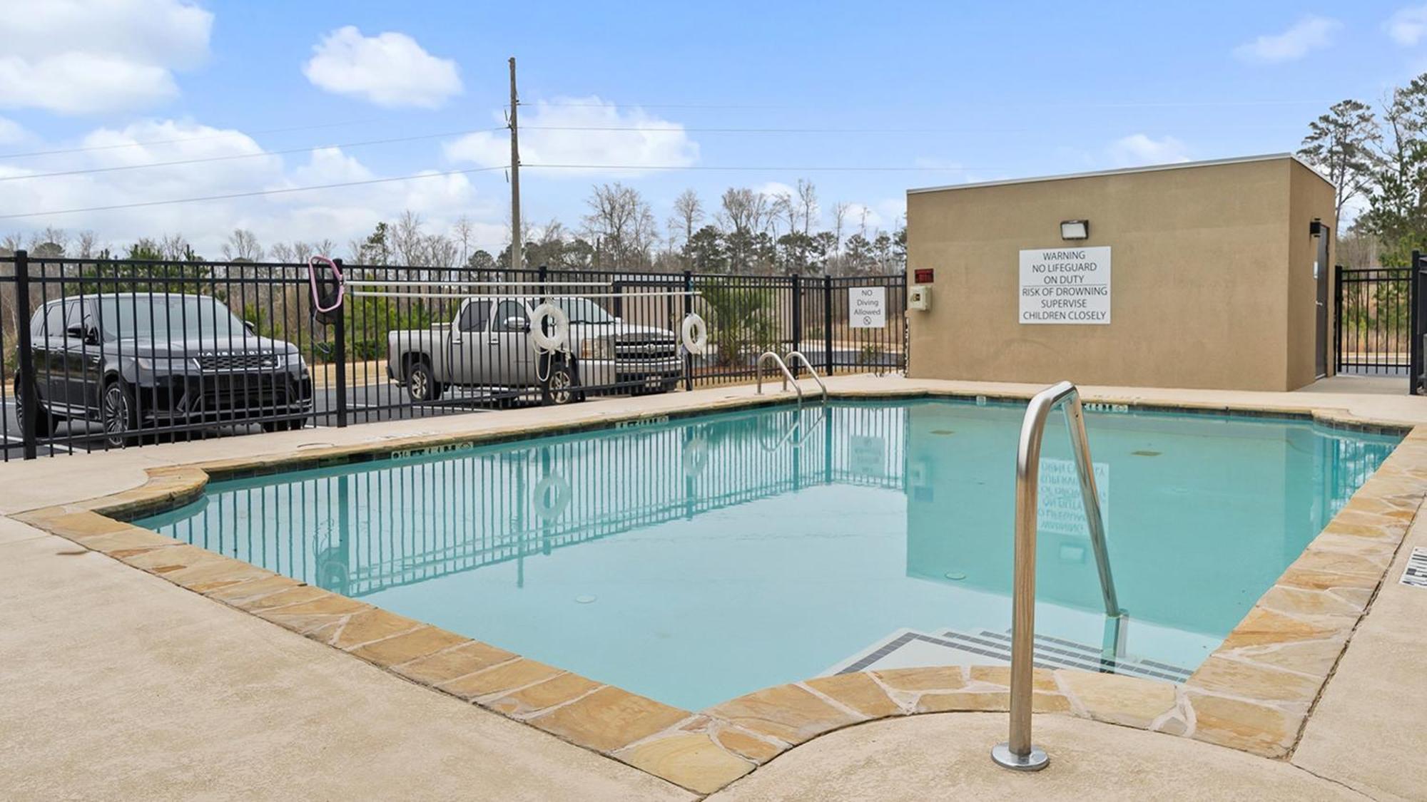 Holiday Inn Express & Suites Macon North By Ihg Экстерьер фото