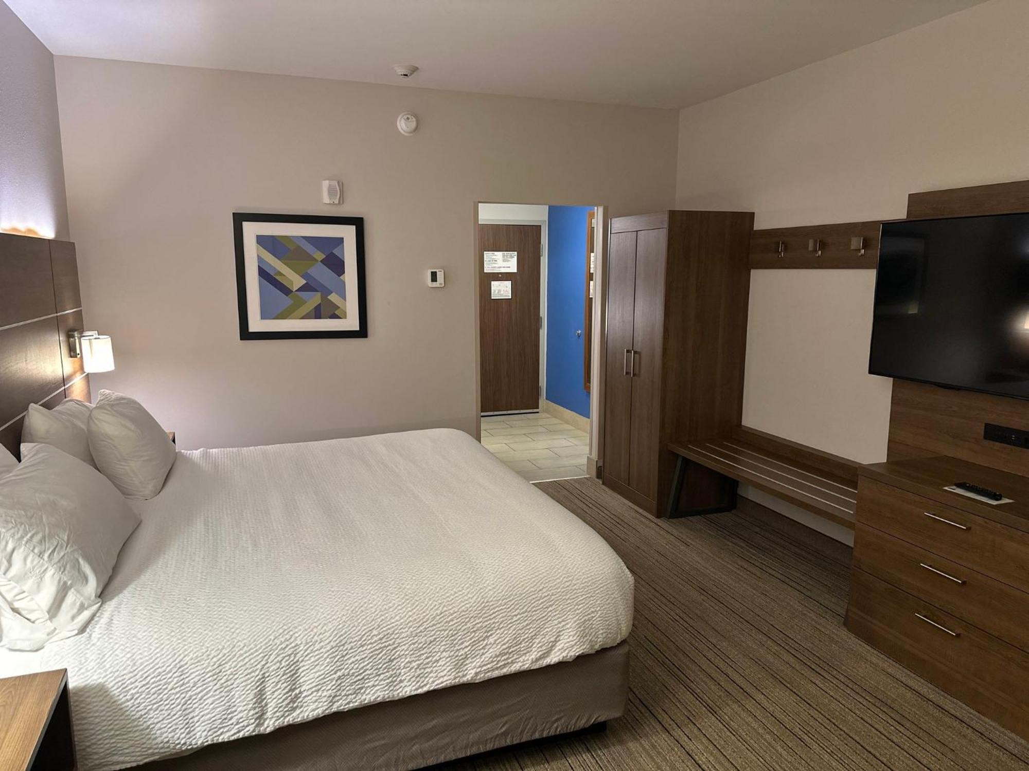 Holiday Inn Express & Suites Macon North By Ihg Экстерьер фото