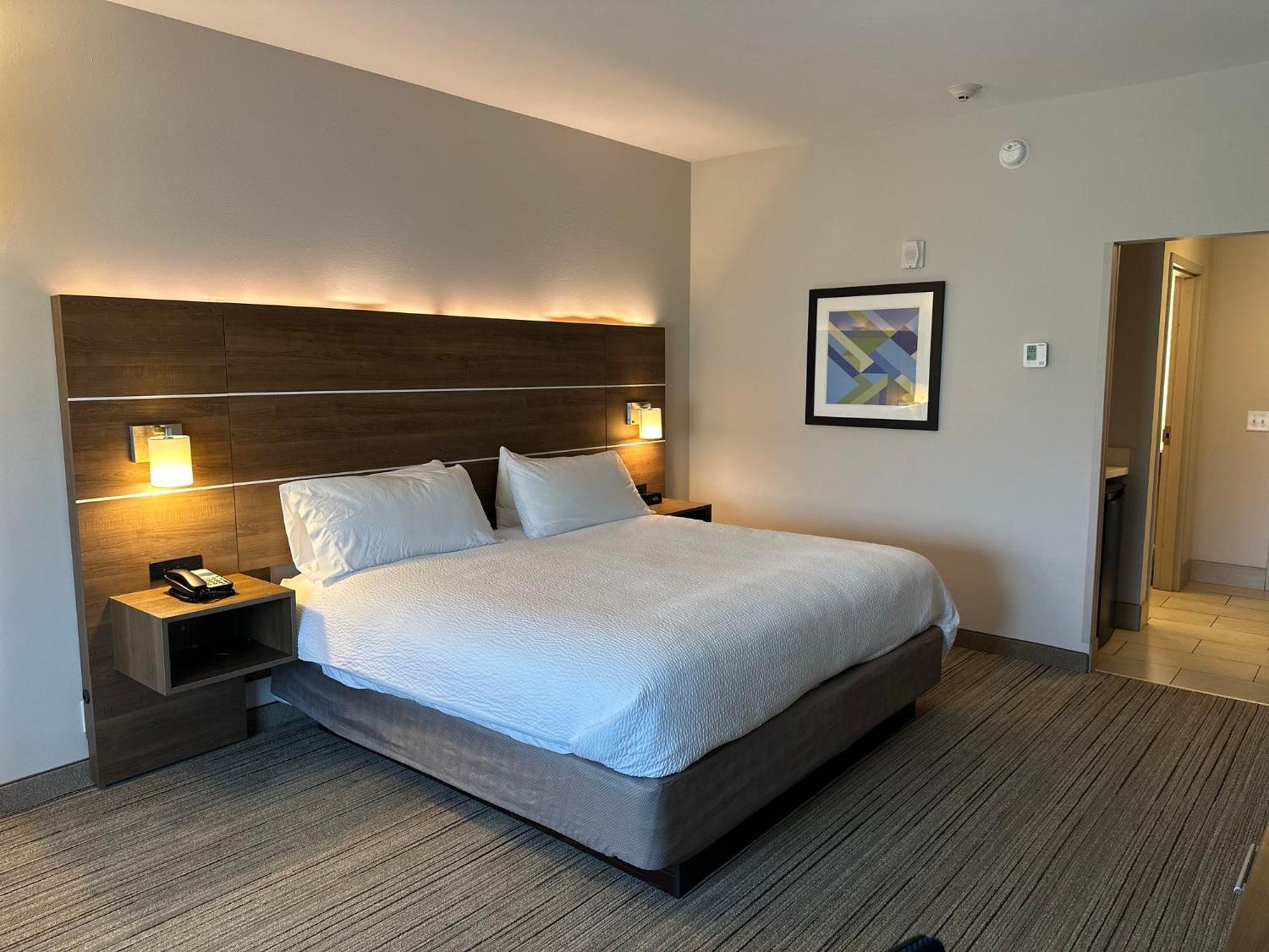Holiday Inn Express & Suites Macon North By Ihg Экстерьер фото
